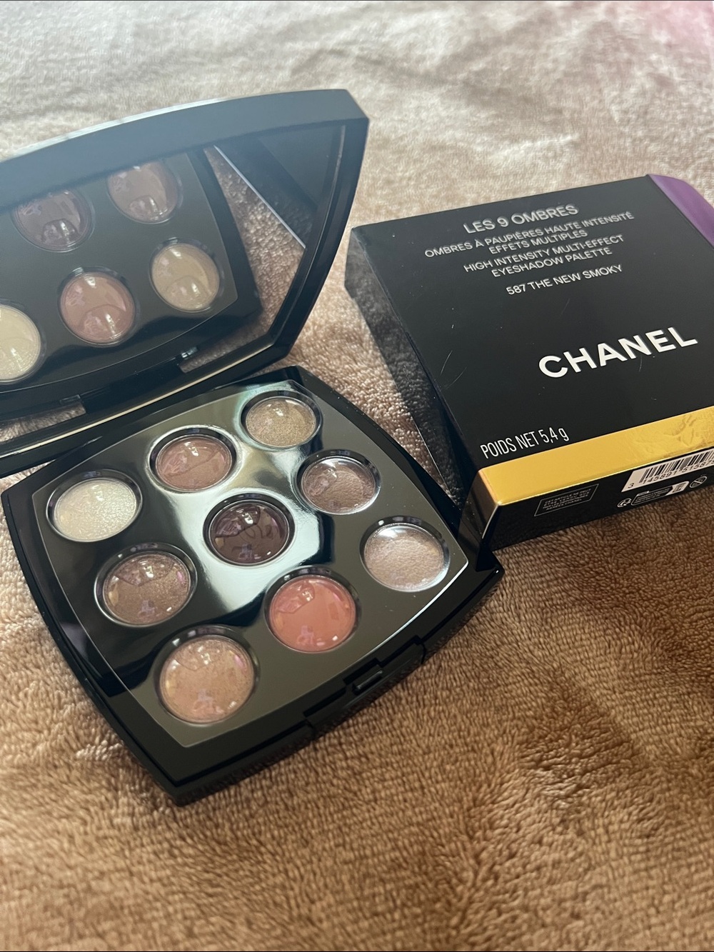 CHANEL Les 9 Ombres Eyeshadow Palette - Neutral, Pink, Purple, Gold Tones